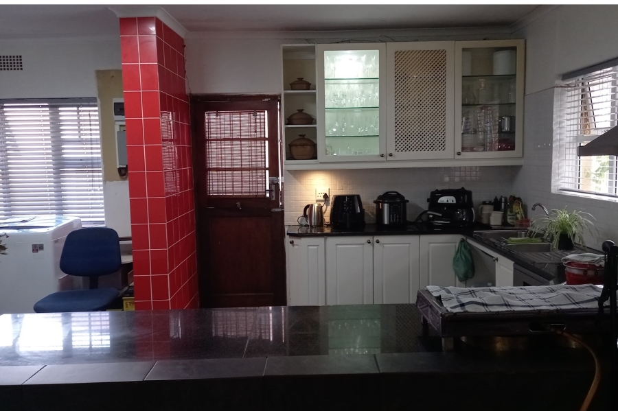 5 Bedroom Property for Sale in Retreat Western Cape